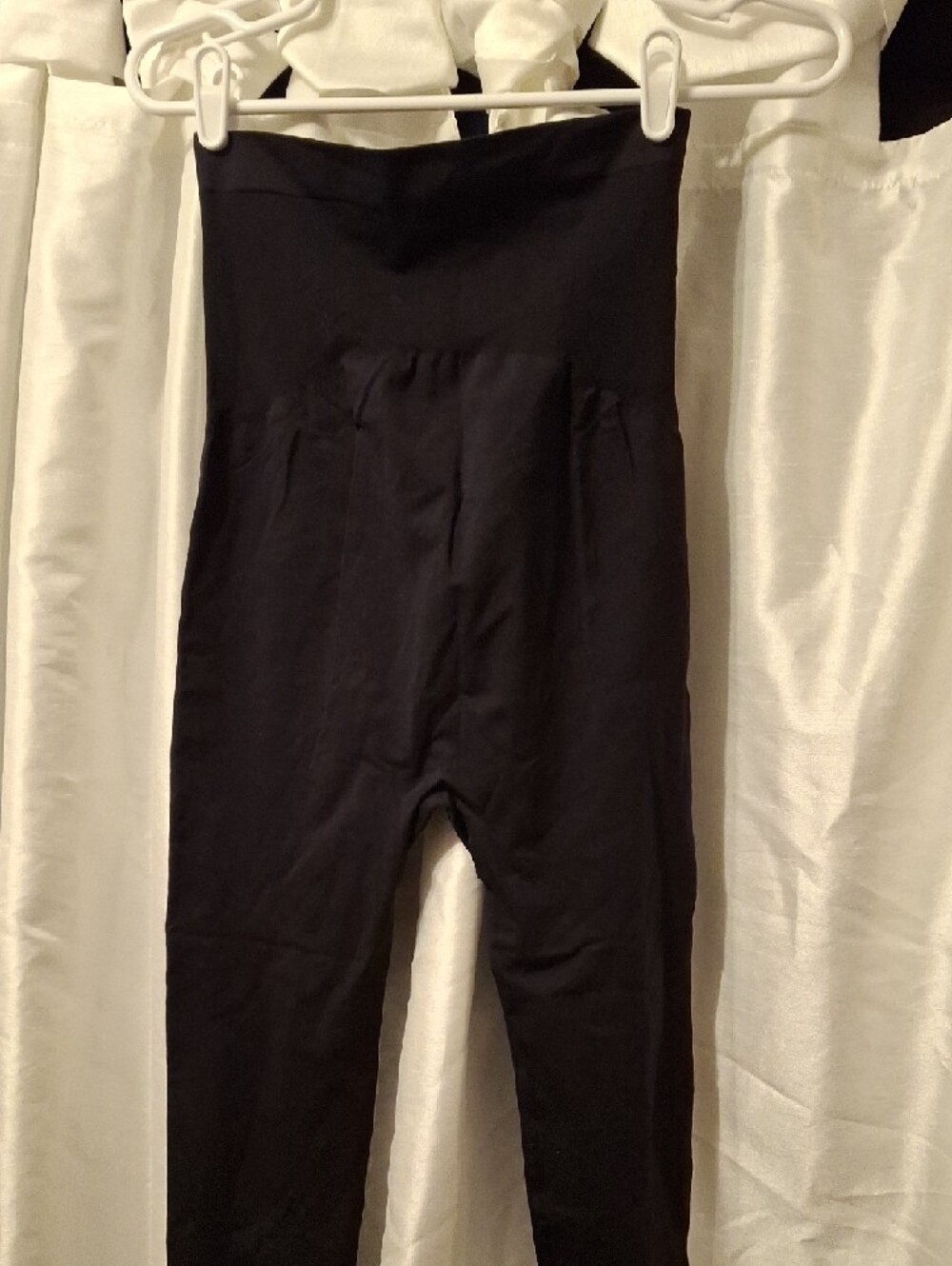 Isabel Maternity by Ingrid & Isabel Black High-Waist Maternity Leggings - Picture 6 of 8